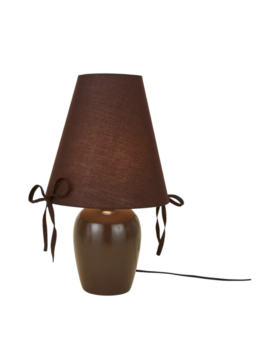 bow-detail table lamp